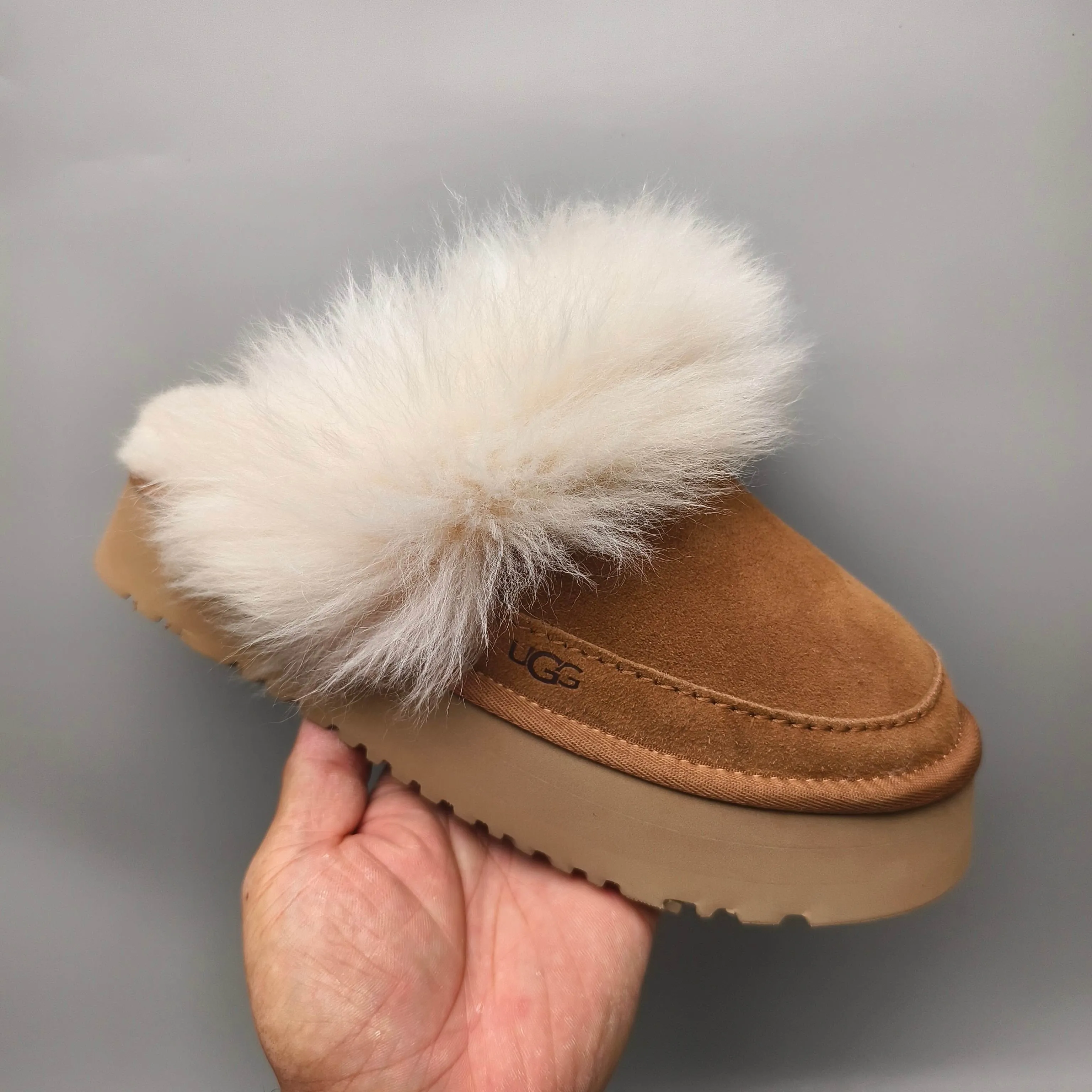 💰520 UGG sheepskin all-in-one snow boots 3930 fur-cuffed slip-ons color: sand, light blue, maroon Size: 35-41